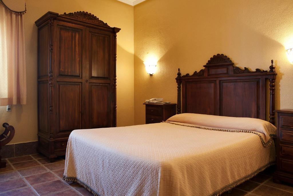 Hospederia Santiago Hotel Chiclana de la Frontera Phòng bức ảnh