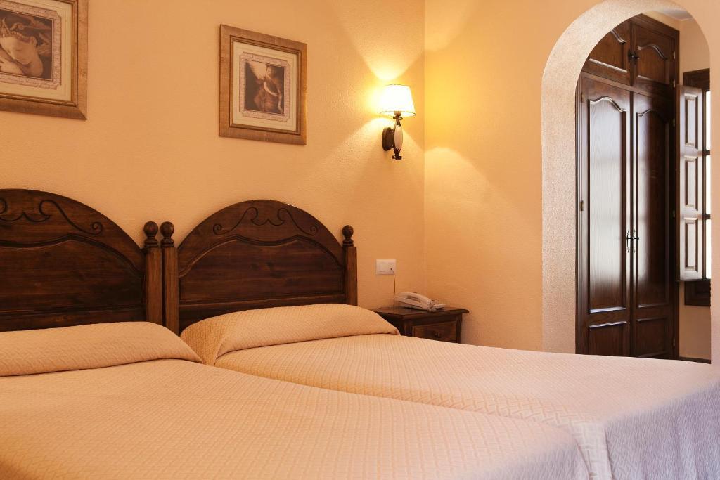 Hospederia Santiago Hotel Chiclana de la Frontera Phòng bức ảnh